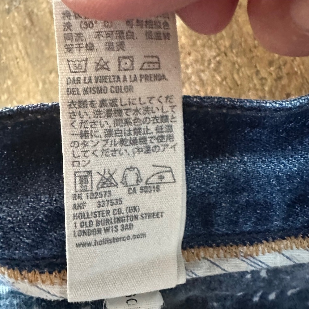 Abercrombie & Fitch Distressed Denim Cutoff Shorts Medium Wash Size 6 W28 - Picture 5 of 6